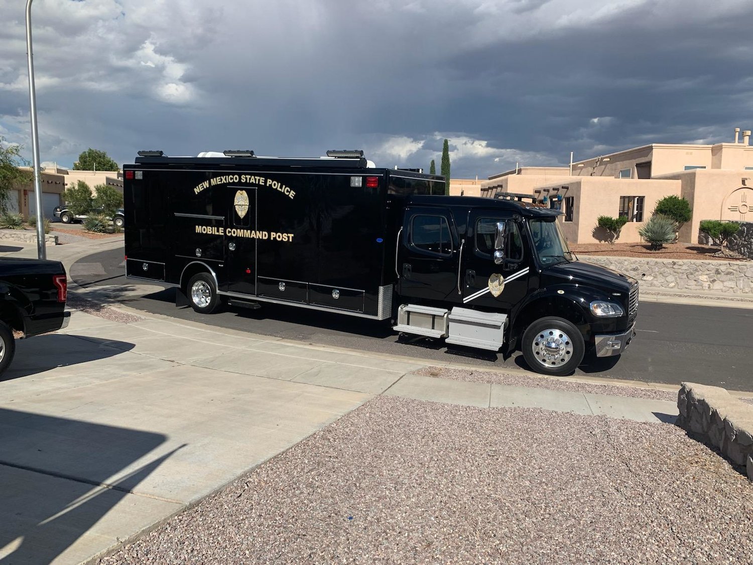 New Mexico State Police reaching out, helping out in Doña Ana County